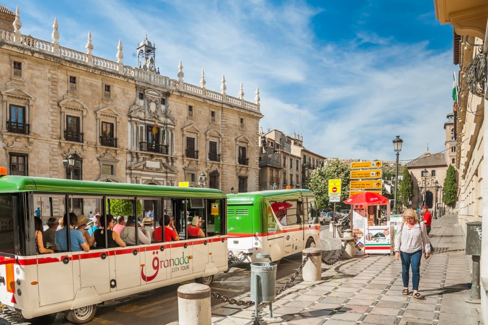 Granada City Train 1 or 2-Day Hop-On Hop-Off Ticket - Best times to ride: when trains fill up fast