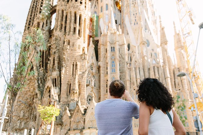 Highlights & Hidden Spots of Barcelona Bike Tour w/ Local Guide - Port Vell Barcelona: Harbor Life Without the Long Detour