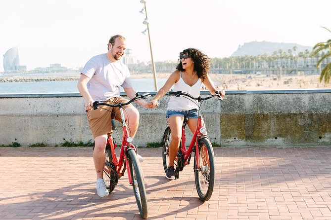 Highlights & Hidden Spots of Barcelona Bike Tour w/ Local Guide - Barcelona Cathedral: Gothic Atmosphere, Outside Views, Quick Photos