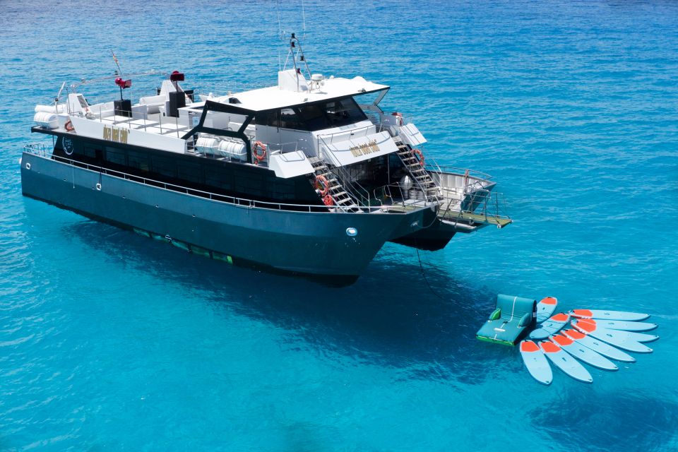 Ibiza: Formentera Sunset Boat Part with Drinks and Food - Paella show-cooking at sunset: dinner with a live moment