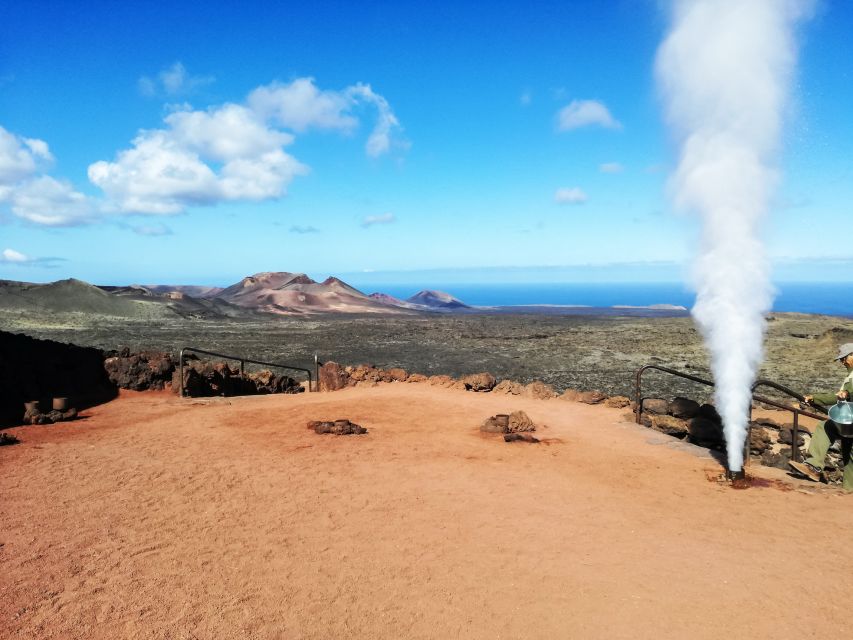 Lanzarote: Full-Day Island Highlights Tour - Mirador de Guinate and Mirador del Charco de los Clicos: quick viewpoints with real payoff