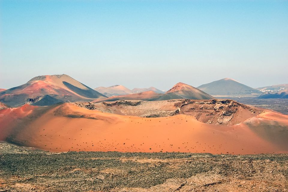 Lanzarote: Timanfaya Park and Jameos del Agua Full-Day Tour - Morning logistics: pickup, long drives, and how to not miss the bus