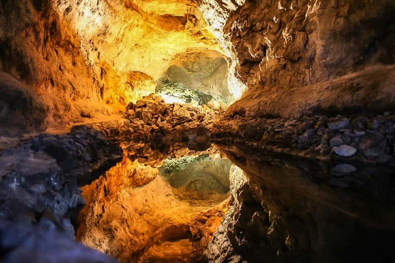 Lanzarote: Timanfaya Park, Jameos Agua, & Cueva Verdes Tour - Key takeaways before you go