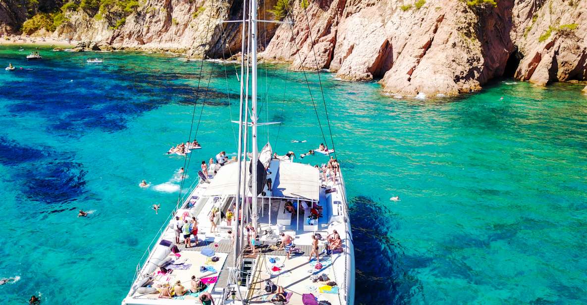 Lloret de Mar: Catamaran Sailing Cruise with BBQ and Drinks - The anchored swim stop: how to use the two hours well