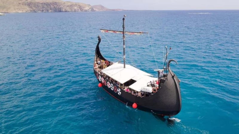 Los Cristianos: Viking Cruise Whales & Dolphins Watching - Out past the coast: guided sightseeing and the hunt begins