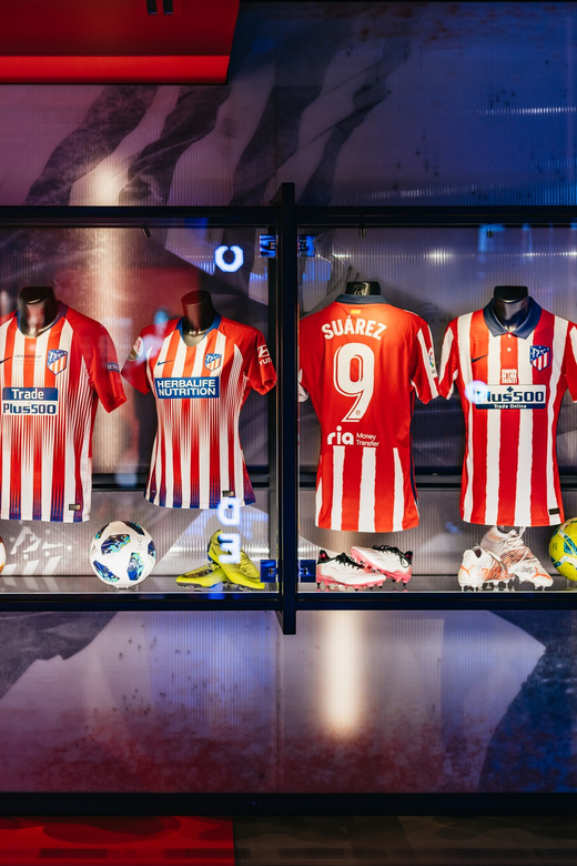 Madrid: Atlético de Madrid Stadium Entry - Tunnel to the pitch: the best kind of close-up in Madrid