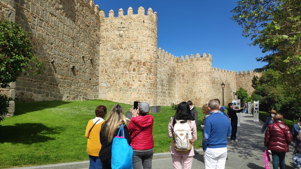 Madrid: Avila and Segovia Day Trip with Tickets to Monuments - Segovia Cathedral: The Mix of Late Gothic and Renaissance