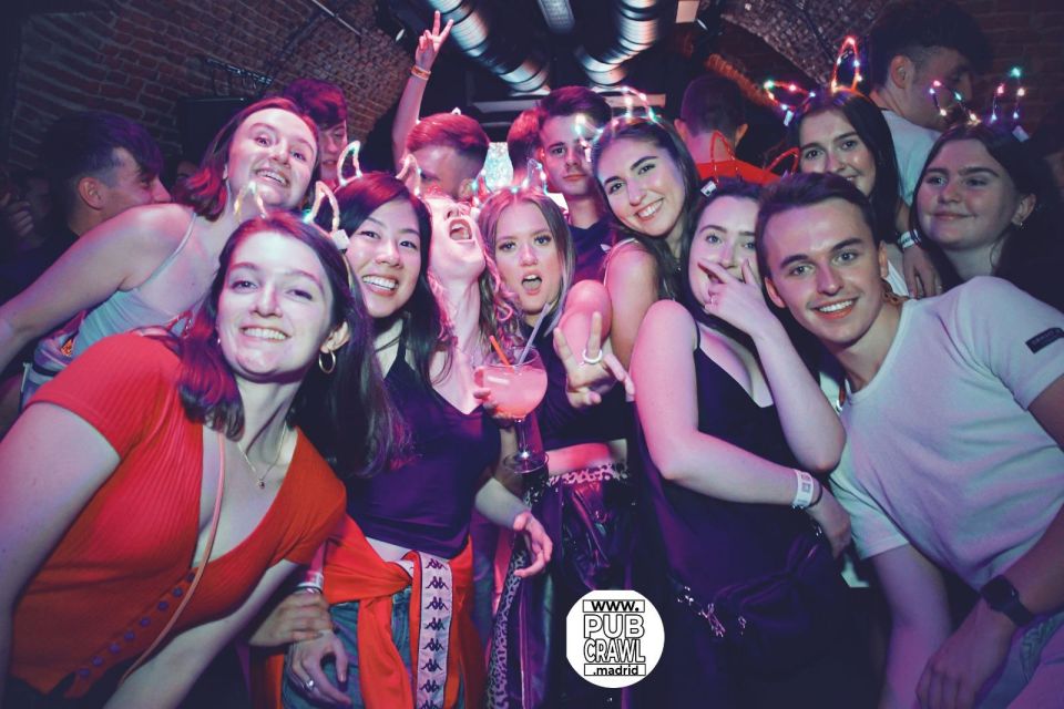 Madrid: Guided Pub Crawl Madrid Experience and Club Entry - Enbabia Infused meeting point: how to find the group fast