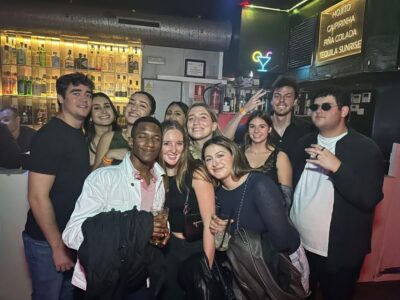 Madrid: Guided Pub Crawl Madrid Experience and Club Entry - What skip-the-line express security really buys you