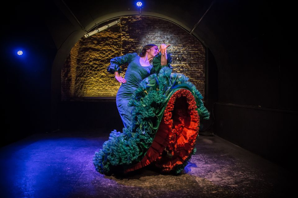 Madrid: La Cueva de Lola Flamenco Show Tickets with Drink - Price and Value: Is $38 Worth It?