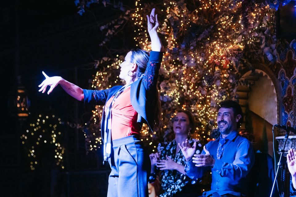 Madrid: Live Flamenco Show with Food and Drinks Options - Torres Bermejas and the Alhambra-inspired room