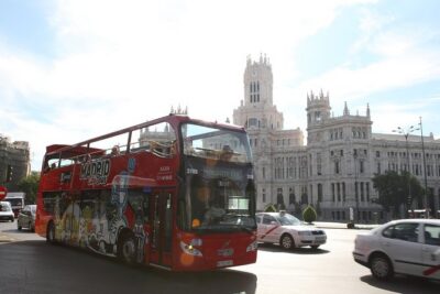 Madrid Panoramic City Bus Tour - Route 2 Green: Bernabéu, Big Avenues, and Modern Madrid