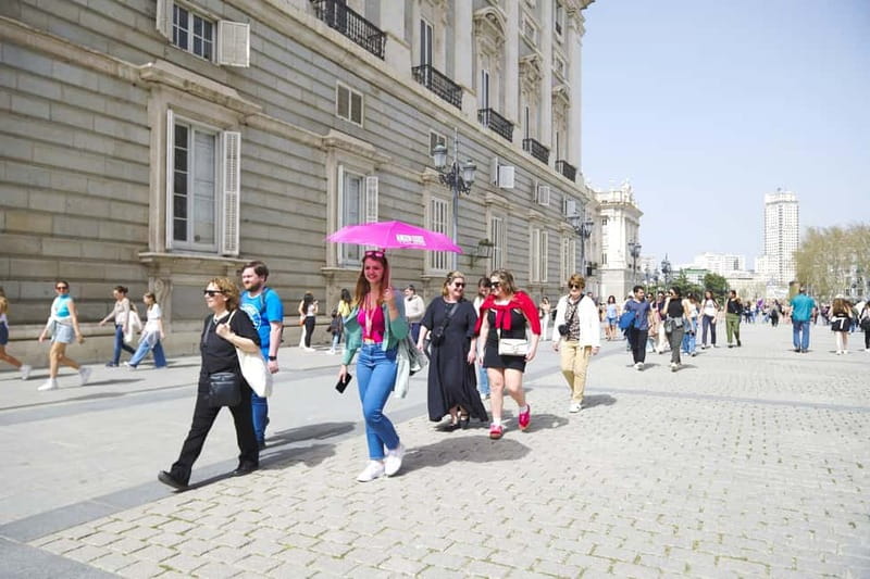 Madrid: Royal Palace Expert Guided Tour with Skip-the-Line - Getting to the tour start at Opera Metro Station