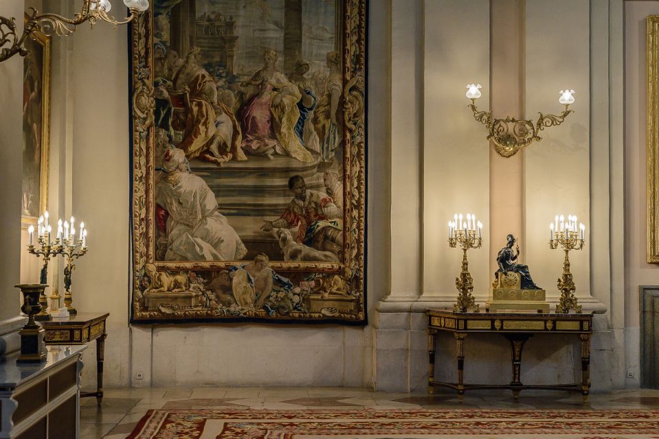 Madrid: Royal Palace Expert Guided Tour with Skip-the-Line - Private Royal Apartments and the art you’ll actually recognize