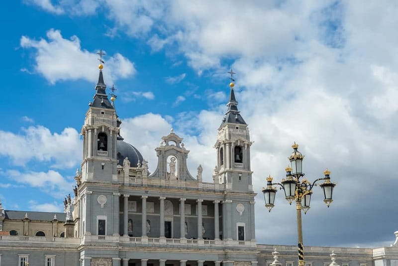 Madrid: Royal Palace Expert Guided Tour with Skip-the-Line - Royal Gardens time: a calm finish after the rooms