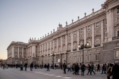 Madrid: Royal Palace Skip-the-Line Guided Tour - Plaza Mayor, Felipe III, and San Miguel Market: seeing and tasting Madrid