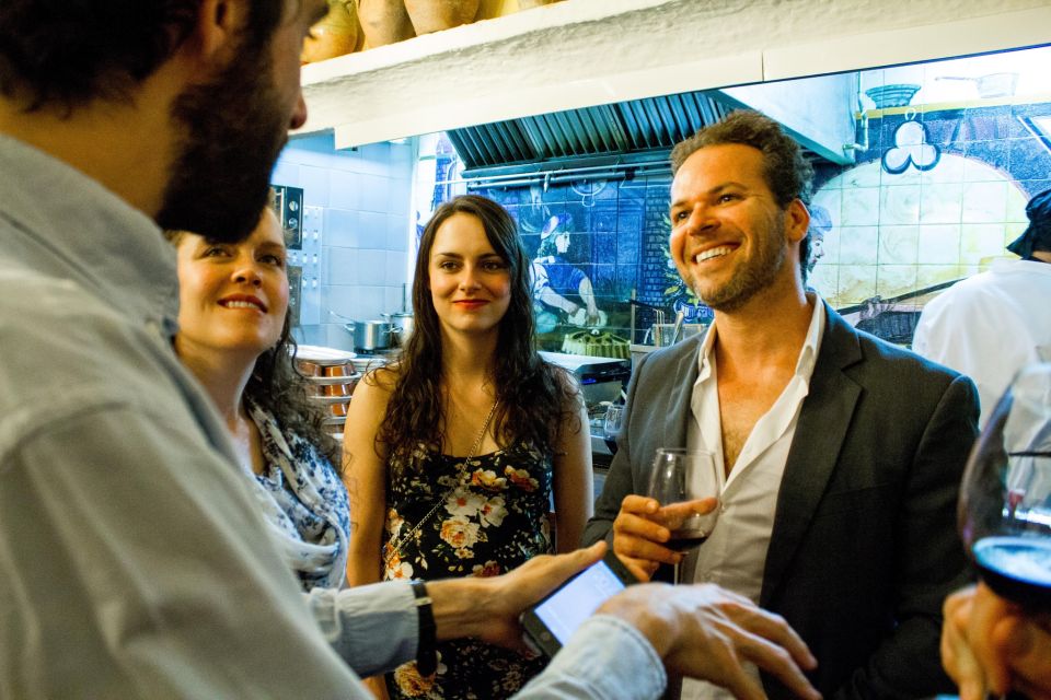 Madrid: Tapas & Wine Tasting Tour with Local Guide - What you’ll actually taste: 12 tapas plus 4 drinks, chosen to fit the bar