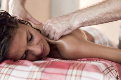 Malaga: Hammam Al Ándalus Entry Ticket with Massage - Entering the Banos Arabes: what to do when you arrive