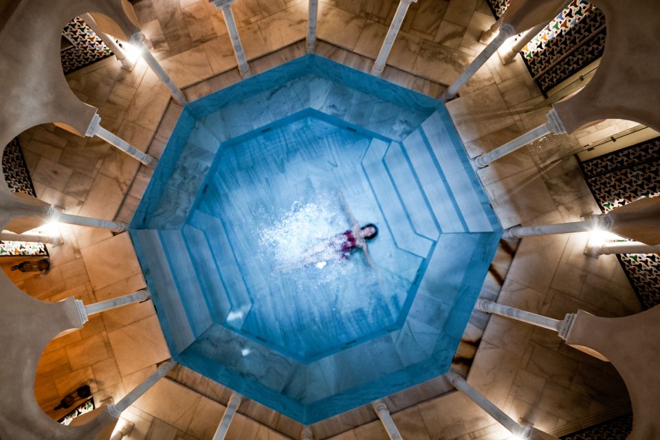 Malaga: Hammam Al Ándalus Entry Ticket with Massage - Price and value at about $71 per person