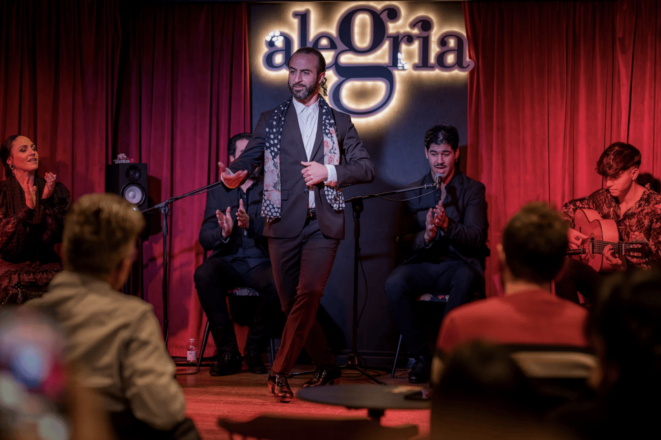 Málaga: Live Flamenco Show at Flamenco Alegría - Flamenco Alegría in Málaga: what the ticket actually delivers