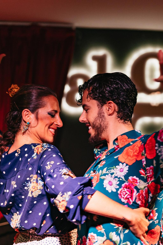 Málaga: Live Flamenco Show at Flamenco Alegría - What makes the singing and guitar so memorable