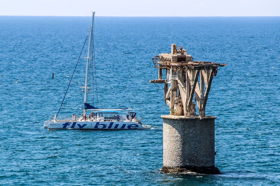 Málaga: Scenic Catamaran Cruise - Your 1-Hour “Get Out on the Water” Fix
