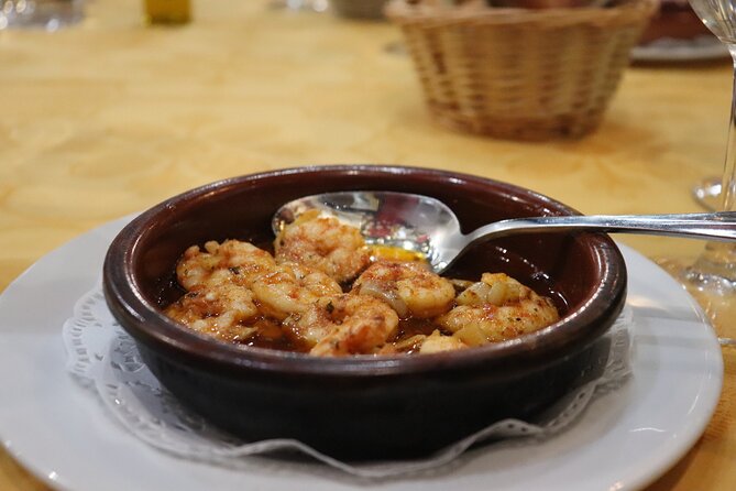 Malaga Wine & Tapas Small Group Guided Tour - How the tour works in Malaga’s Old Town (3.5 hours, English, and a tight route)