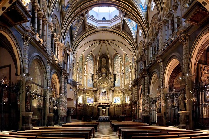 Montserrat Afternoon Tour & Black Madonna Priority Access - Up the mountain: cogwheel train versus the Aeri de Montserrat cable car