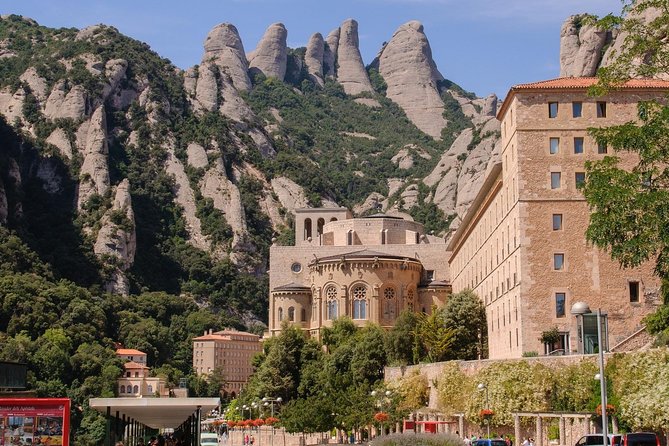 Montserrat Monastery Small Group or Private Tour Hotel pick-up - Small-group rhythm vs private tour comfort