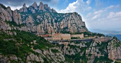 Montserrat: Morning or Afternoon Half-Day Trip with Pickup - Getting from Barcelona: pickup makes the day feel effortless