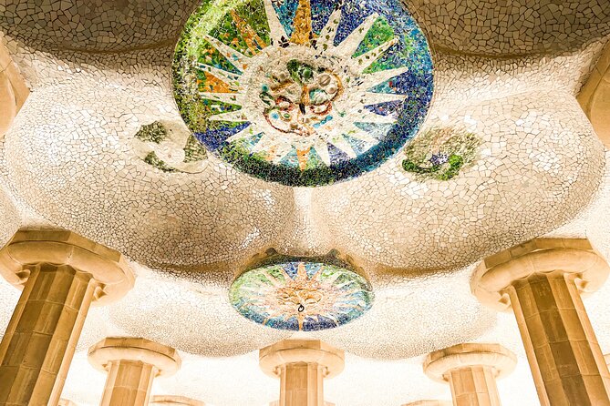 Park Guell and Sagrada Familia Tour with Skip the Line Tickets - Getting Between Stops: Private Bus, Less Stress