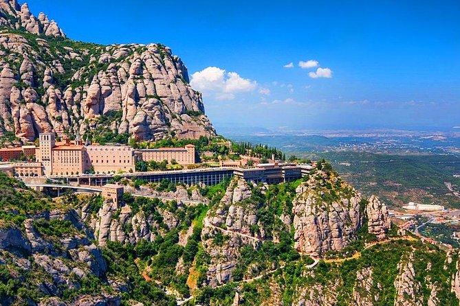 Sagrada Familia & Montserrat Small Group Tour with Hotel pick-up - Montjuïc Morning: Olympic Views, Gardens, and a Breather Above the Traffic