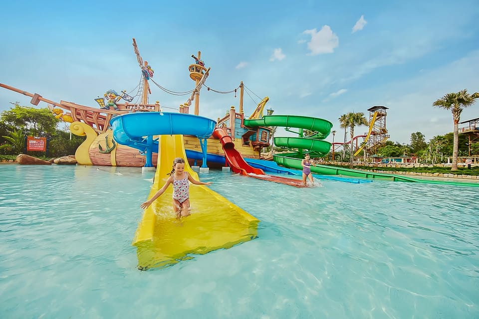 Salou: PortAventura Caribe Aquatic Park 1-Day Ticket - What you’ll actually do all day: 17 attractions, pirate quests, and major slides