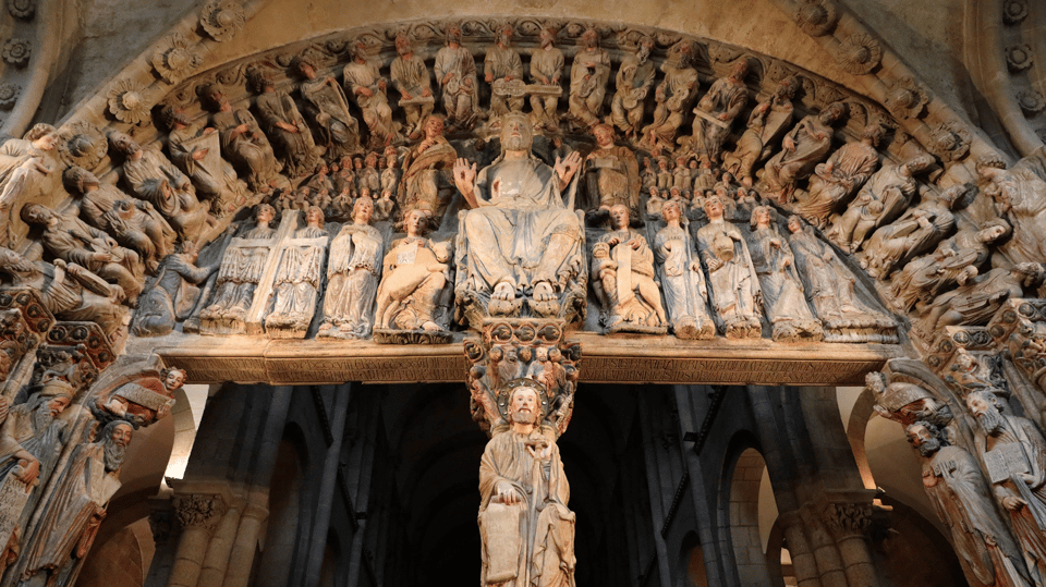 Santiago: Cathedral & Museum Tour + Pórtico of Glory Option - Key things you’ll notice on this Santiago Cathedral tour