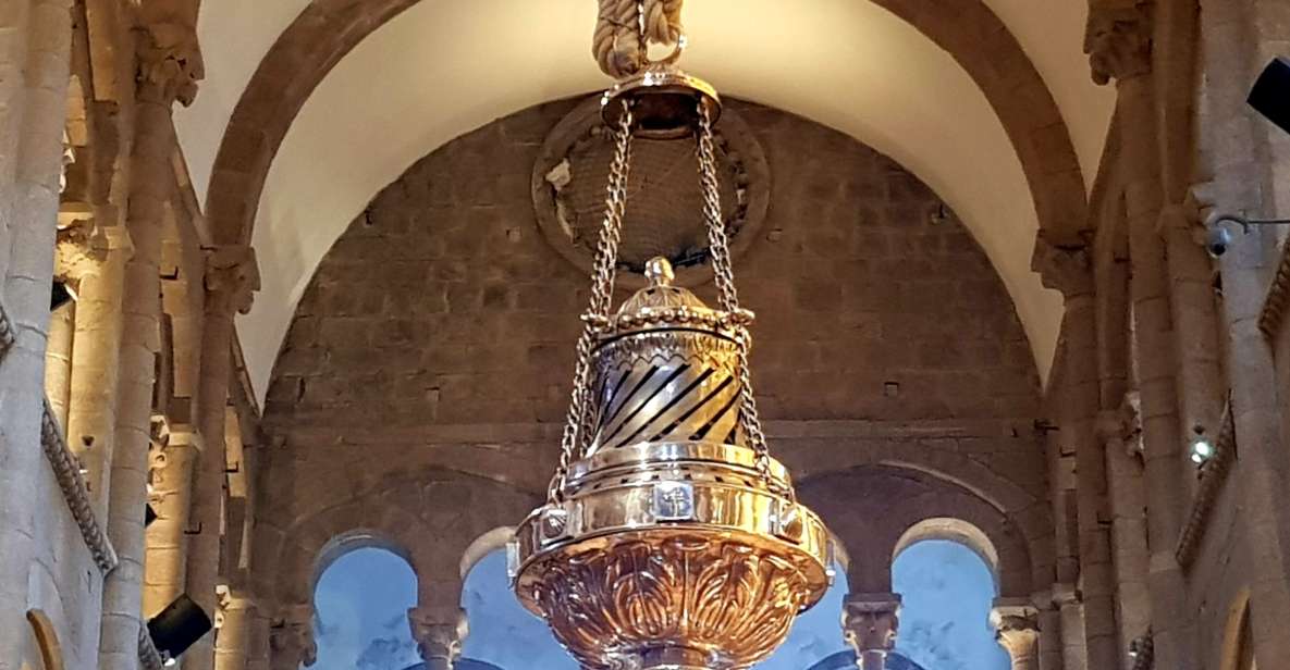 Santiago: Cathedral & Museum Tour + Pórtico of Glory Option - Praza do Obradoiro: the easiest way to start in Santiago