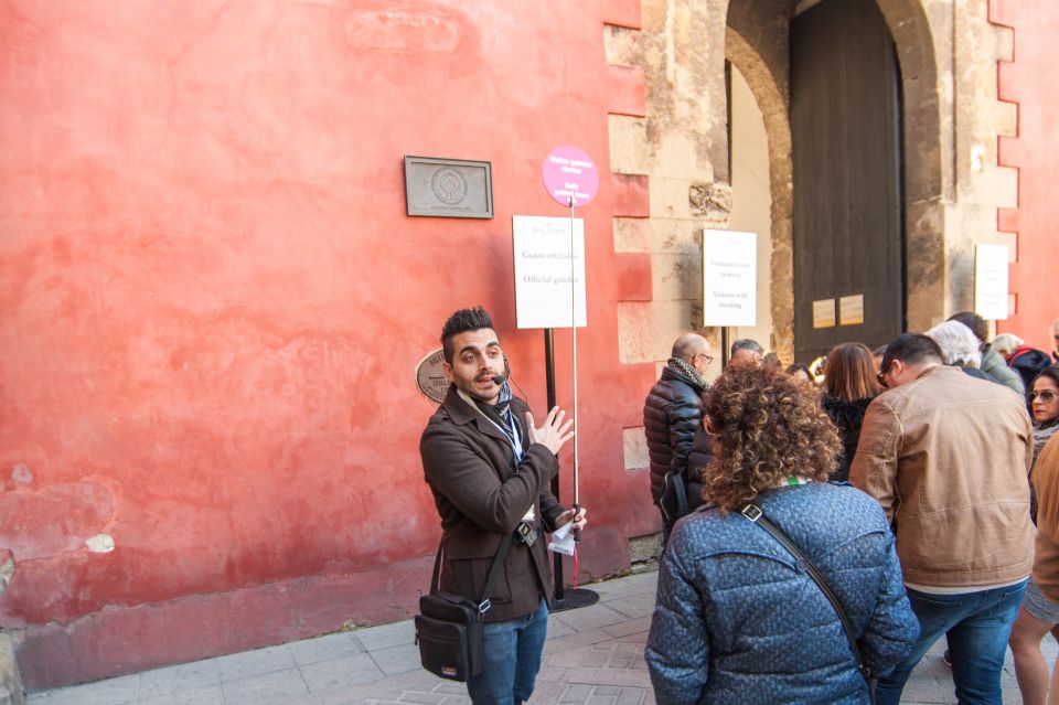 Seville: Alcázar and Cathedral Entry Ticket and Guided Tour - The Cathedral walk: moving from mosque site to Gothic statement