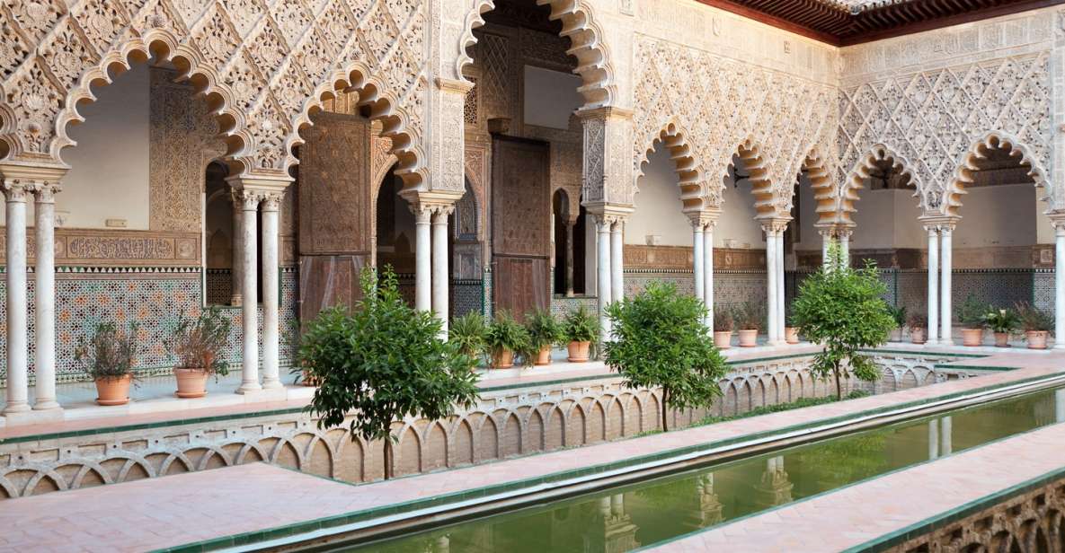 Seville: Alcázar, Cathedral & Giralda Fast Track Guided Tour - Key highlights at a glance