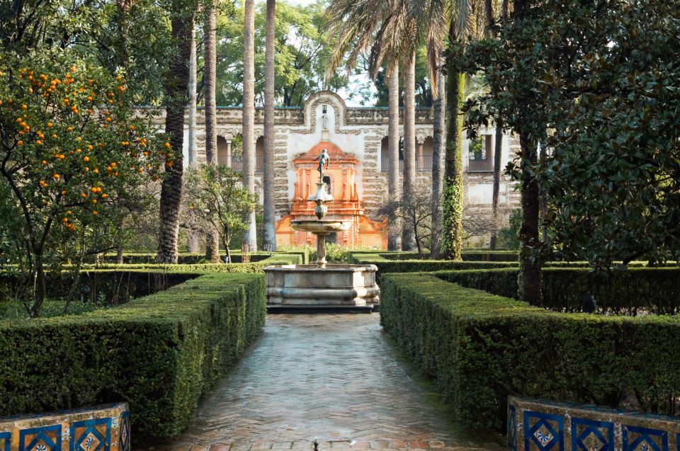 Seville: Alcázar, Cathedral & Giralda Fast Track Guided Tour - The Giralda climb: what you get for your legs