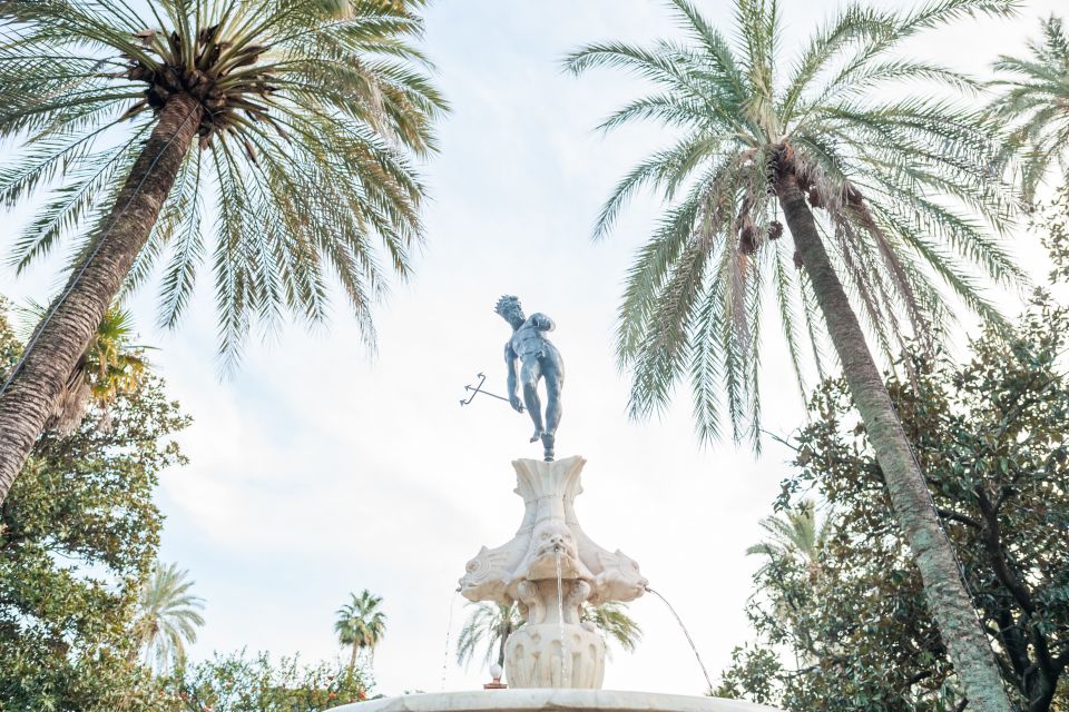 Seville: Alcázar Guided Tour - Meeting point tips: when the map sends you the wrong way