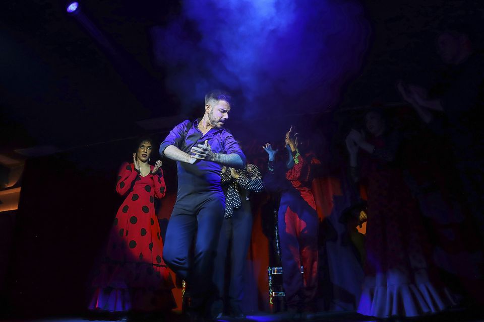 Seville: Flamenco Show Ticket at Tablao Flamenco Las Setas - The sherry cocktail: why it pairs so well with the show