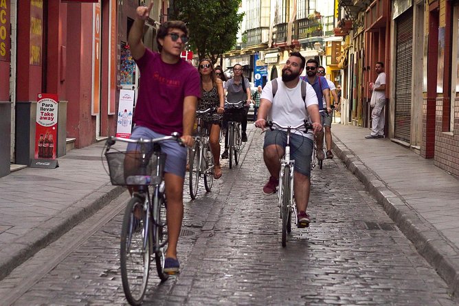 Seville Highlights Bike Tour (English) - Stops 1 to 3: Catedral de Sevilla, Santa Cruz, and the Alcázar exteriors