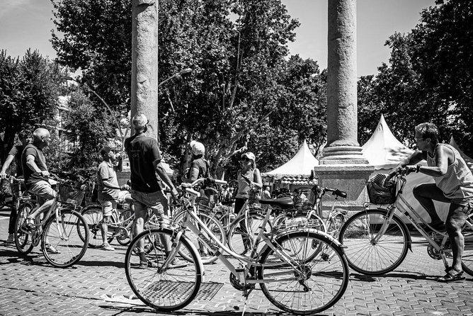 Seville Highlights Bike Tour (English) - Plaza de América: 1929-era design on display