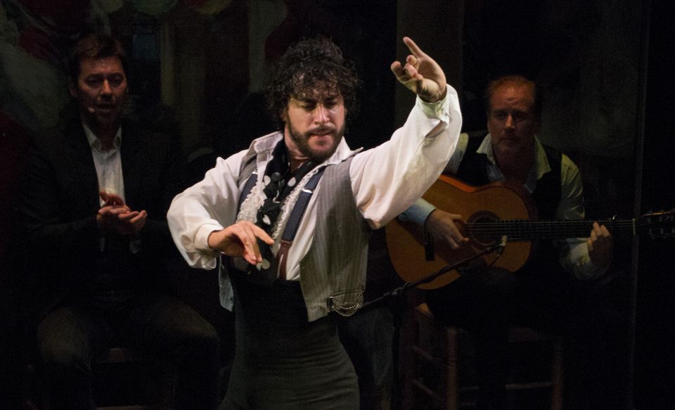 Seville: Live Flamenco Show at "Teatro Flamenco Triana" - Flamenco in Triana: why this neighborhood matters