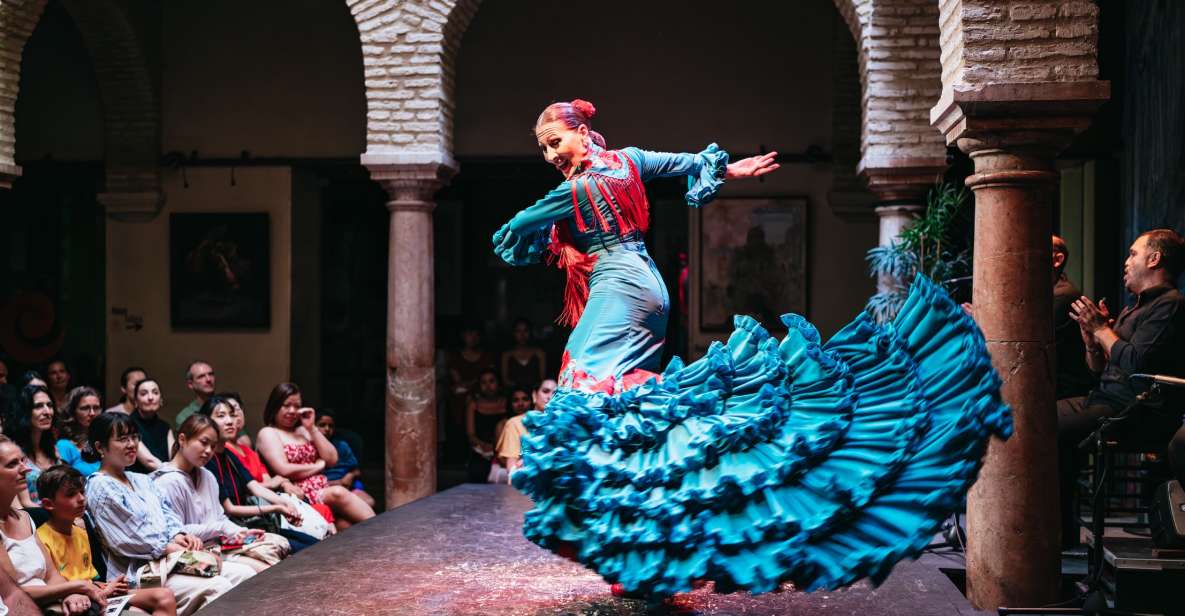 Seville: Puro Flamenco Show with Optional Museum Ticket - A courtyard built for flamenco, not for show tricks