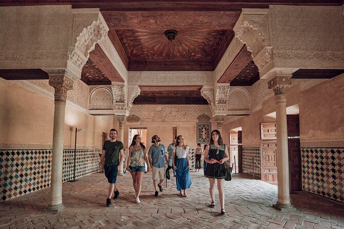 Skip The Line Alhambra and Generalife Guided Tour - Palace of Carlos V and Partal: the Renaissance contrast inside Alhambra