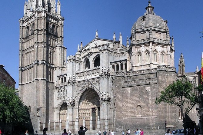 Toledo Tour from Madrid: Cathedral, Synagogue & St. Tome's Church - A classic Toledo day trip: from Madrid with bus + panoramic viewpoints