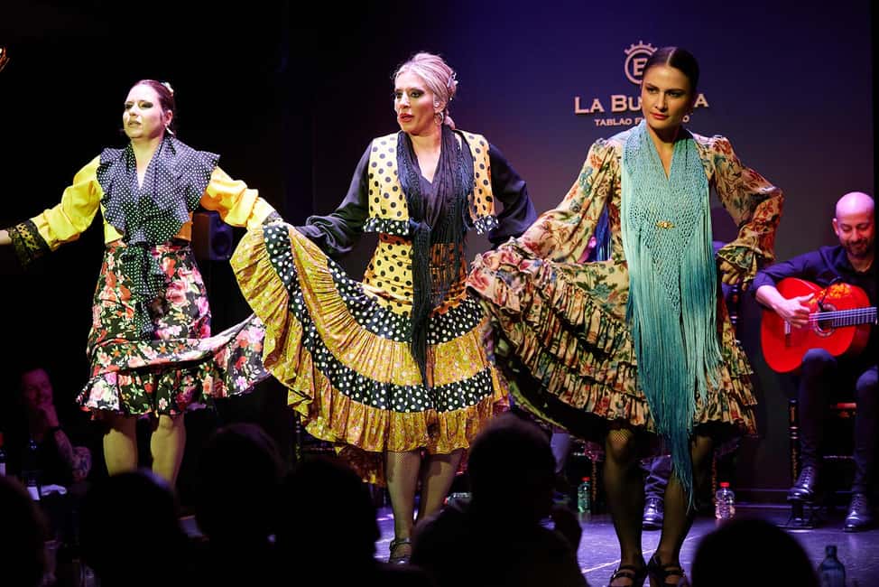 Valencia: Flamenco Show with Dinner at La Bulería - Your dinner plan: VIP Excellence vs Premium menu (and why it’s more than a price tag)