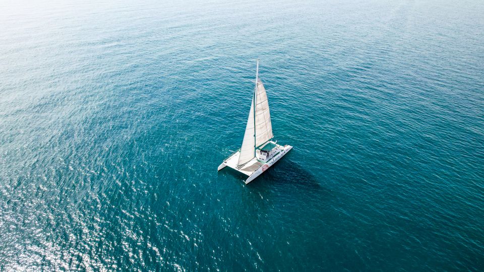 Valencia: Sailing Catamaran Cruise with Sunset Option and DJ - Drinks onboard: cava first, then a bar if you want more